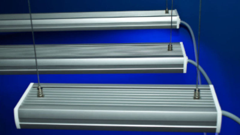 aquaBAR HighColor+ – Die innovative LED-Aquarienbeleuchtung fürs Meerwasseraquarium - AQUAWORLD.AT